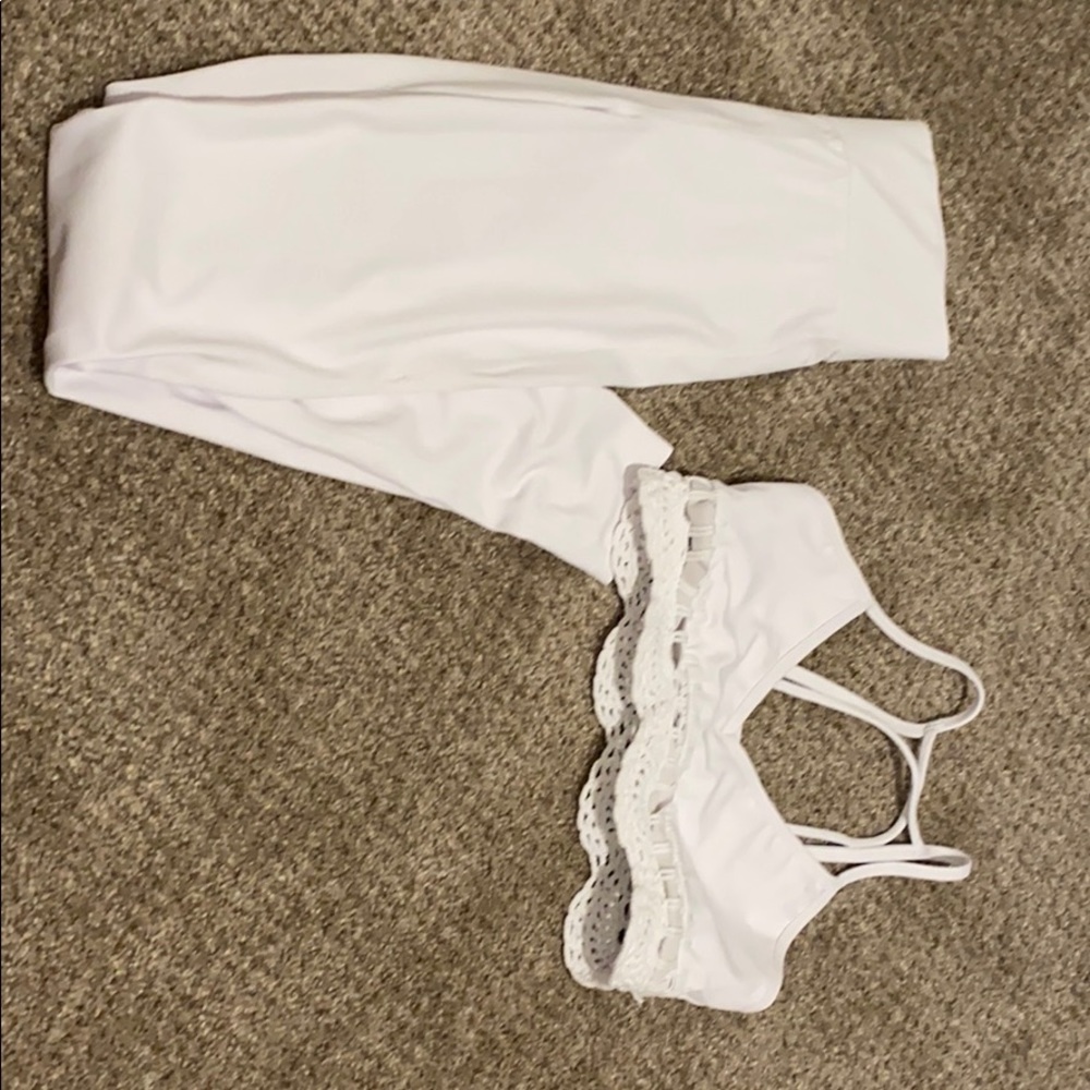 Carbon 38 sports bra and leggings